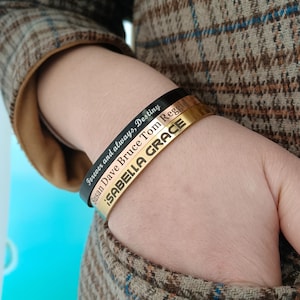 Pulsera personalizada•Pulsera de puño•Pulseras de letras•Pulsera de coordenadas personalizada•Regalo para ella•Regalo del Día de la Madre•Pulsera grabada de mensaje