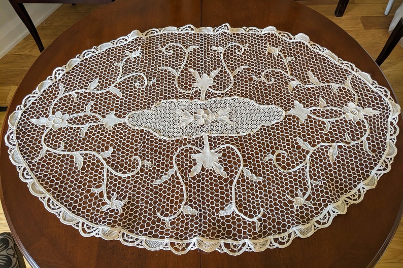 Italian Needle Lace Table Topper, Runner, Oval, Ecru, Doily 27x43in
