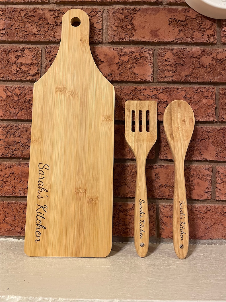 Wooden Personalized Cutting Boards Custom Made Cutting Board Gift for Her Gifts for Couple Gifts for Him Mothers Day Gift zdjęcie 6