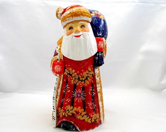 Christmas / New Years toy / Doll / Carved wooden figures of Magic Santa Claus / Hand carving / Christmans ornaments / Oil paint / Art gift