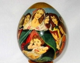 Exclusive wooden easter egg / Reproduction Sandro Botticelli / Madonna della Melagrana /Collectible piece/Oil paint/For Home Decor/Art gift