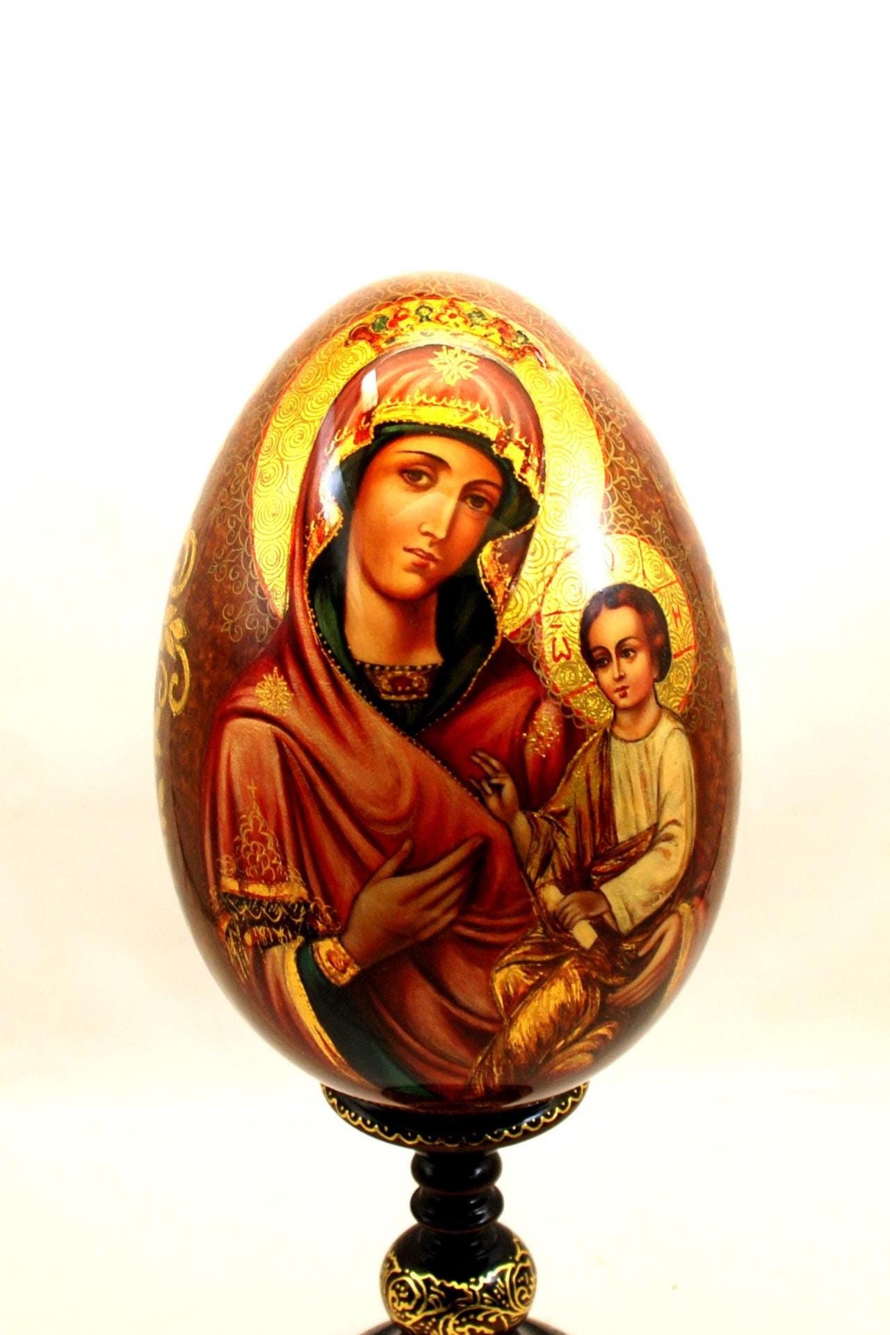 Huevo de Pascua ortodoxo de madera / Virgen María de la Escucha Rápida / Objeto de colección / Pintura al óleo / Pintura de oro de 24 quilates / Pan de oro / Pintado a mano / Arte