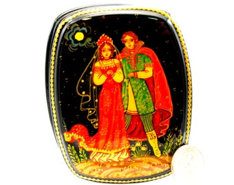 Jewelry lacguer box / Art style / Miniature / Motive story,- Russian fairy tale / For home decor/ Hand painted/ Collectible piece/ Oil paint