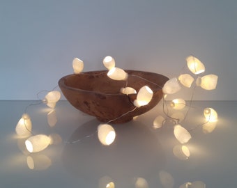 Weiße Lichterkette Minimal - Seidenkokons - Micro LED - Leuchtgirlande - Deko Licht - Lichtdekoration - Filz