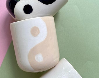 Handmade ceramic yin yang mug/beige