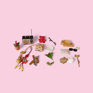 Collection of Dolls House Accessories