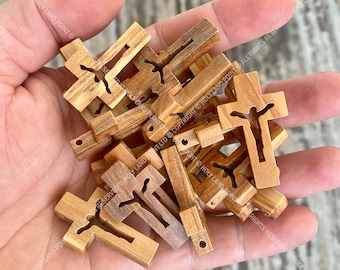 Crocifisso in legno d'ulivo fatto a mano: collana del rosario di Betlemme