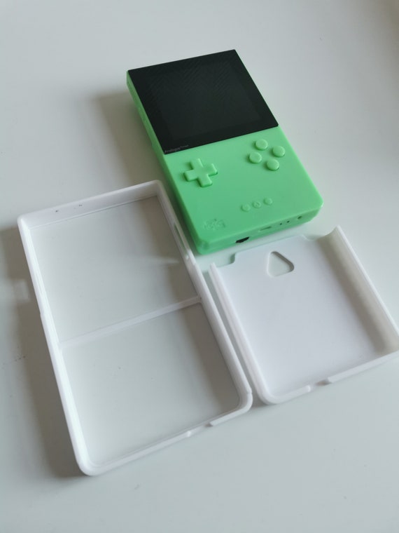 Analogue Pocket - Green アナログポケット 待った甲斐があった！｢アナログ・ポケット｣は最高の一言