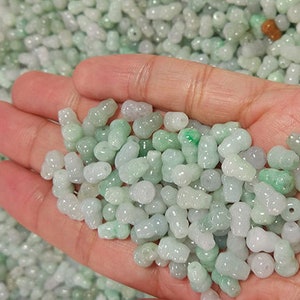 20 pcs / 50 pcs 9 - 10 mm Genuine natural jadeite gourd shape jade bead