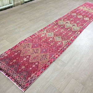 Red Herki Runner Rug / 2.75 x 14.37 feet Long Herki Runner Rug / Turkish Vintage Herki Runner Rug/Pale Oushak Herki Pink Runner Rug Bohemian