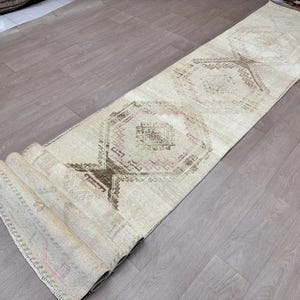 3x14 feet Long Vintage Cream Runner Rug for Kitchen and Hallway - Entryway Neutral Runner Rug - Oushak Turkish Design Runner Rug 3x14 ft