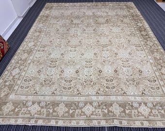 Oversized Cream Oushak Turkish Rug: 9.45x12.44 ft Vintage Anatolian Wool