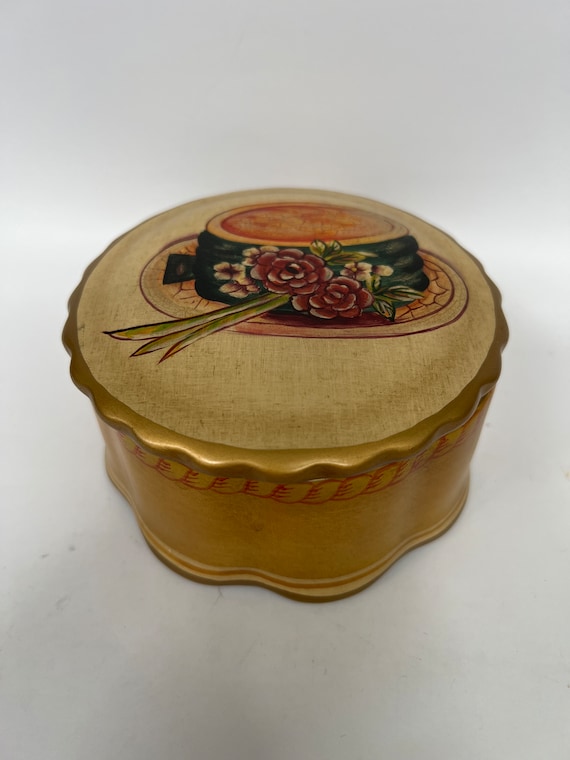 Vintage Raymond Waites Ceramic Trinket Box