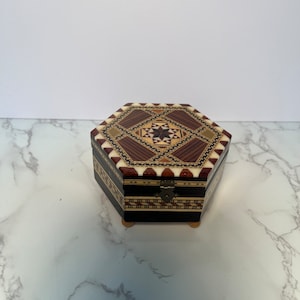 Vintage Handmade Laquered Wood Inlayed Jewelry Music Box