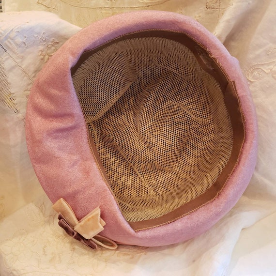 Vintage 1960s or 1950s Straw Hat with Pink Ribbon - image 3