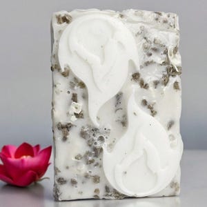 African Black Soap Bar: Shea Butter, Lemon, Honey (4oz)
