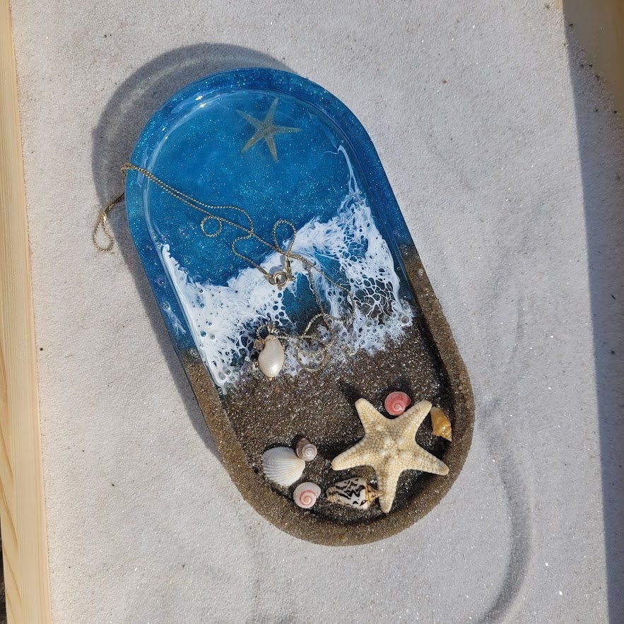 Decorative Ocean Catchall Tray/ Resin Dish/ Shell Resin Art/ Seaside  Trinket Tray/ Decorative Wave Plate/ Starfish Tray/ Tropical Gifts 