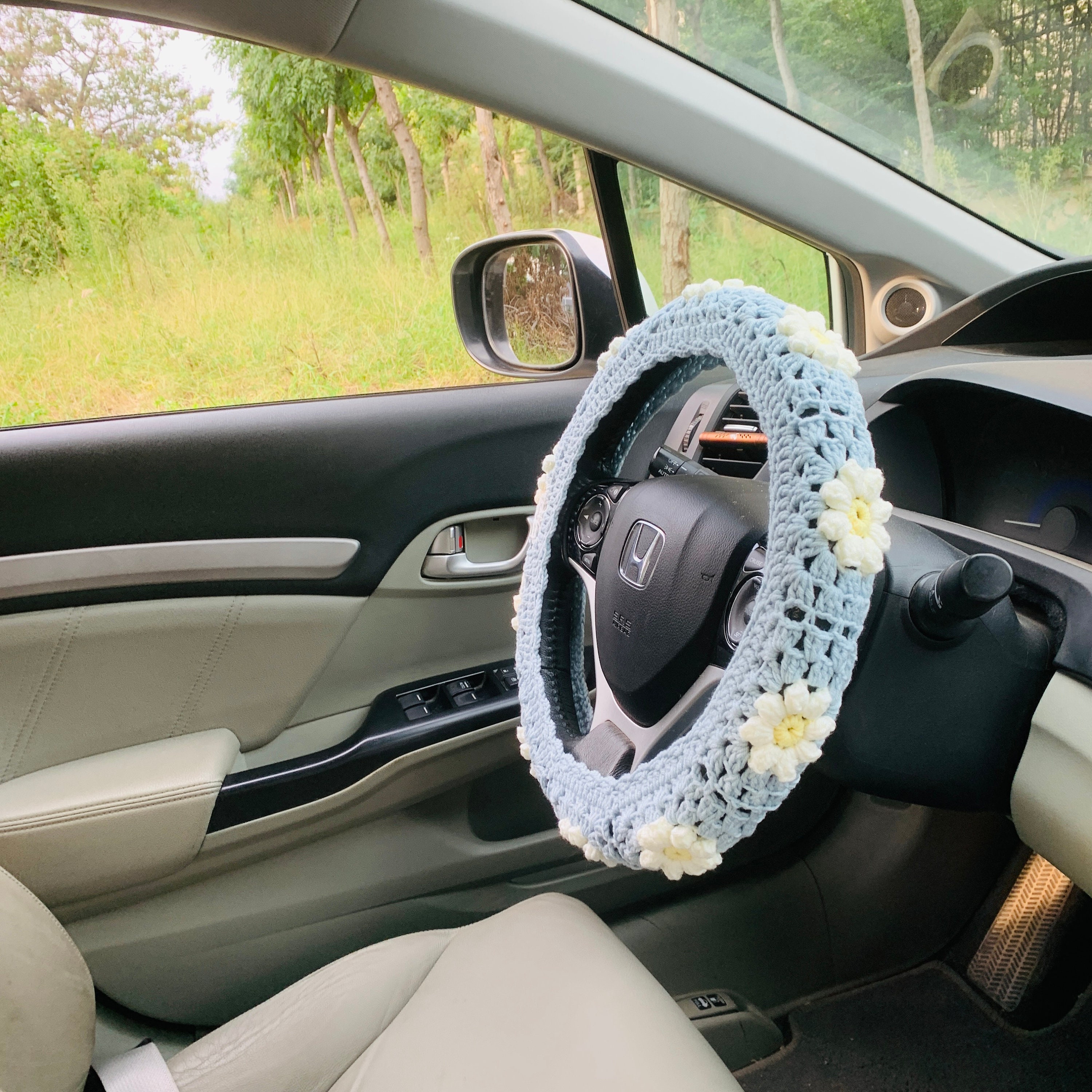  YDMZZB Crochet Daisy Steering Wheel Cover,Daisy Steering Wheel  Cover for Women,Car Steering,Cute Steering Wheel Cover (Steering Wheel Cover+2  Seatbelt Covers) : Automotive