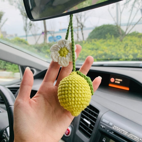 Niedliche Limette Blume Auto Spiegel Hänge charm Grün Zitrone Obst Deko  Teenager Innenspiegel Spiegel Auto Zubehör für Frauen - .de