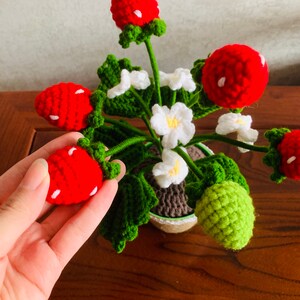 手編みのイチゴの鉢植え飾り、不滅の花、新築祝いのギフトの模造花