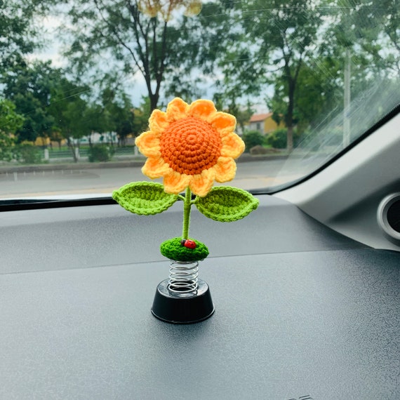 Crochet Sunflower Car Accessories Smiley Shaking Flower Beetle Decor  Dashboard Decorations -  Hong Kong