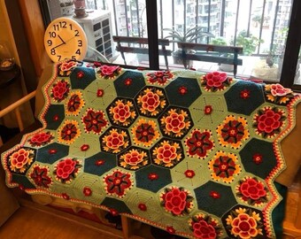 Handmade Rose Crochet Blanket, 3D Flower Hexagon Patchwork Throw, 100 x 100 cm Custom Crochet Blanket, Unique Floral Home Decor