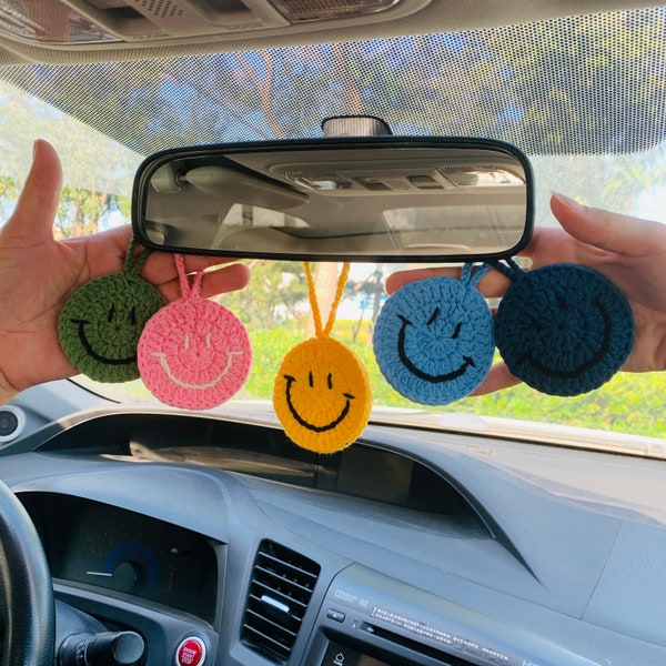 Miroir de voiture mignon suspendu visage souriant fleur intérieur rétroviseur fleur accessoires de voiture Crochet cadeau pour voiture