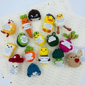 Crochê Emocional Único Positivo Saúde Mental Engraçado Legal Presente de Natal Feito à Mão Bonito Amigurumi Ponta do Dedo Boneca Cartão Brinquedo Chaveiro