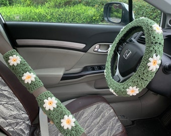 Handmade crochet Steering Wheel Cover for women, cute daisy flower seat belt Cover, Car interior Accessories decorations car gift