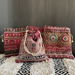 Handgemachte Boho Banjara Tasche, Gujarati Kutchi Pothli Taschen, Poti Taschen, Designer Pothli, handgemachtes Pothli, Pothli Taschen für Frauen