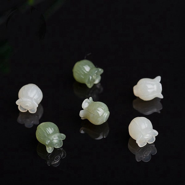2 pcs Natural Green / White jade carving beads, flower jade beads hand made jade beads Lily of the Valley 10*8.5mm beading supplies