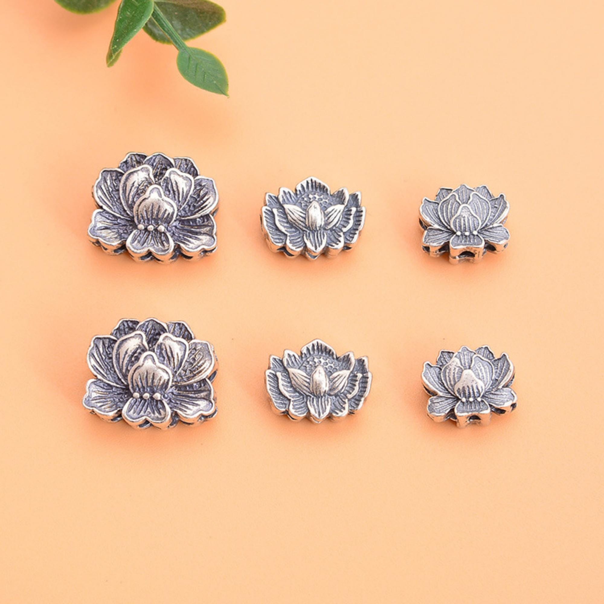 スターリングシルバー製蓮の花のグルビーズ、仏教用スペーサー - Etsy 日本