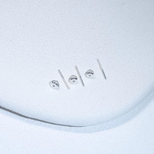 Poste de pendiente de plata de ley 925 con cierre de rosca, componente de joyería (4 mm, 5 mm, 6 mm)