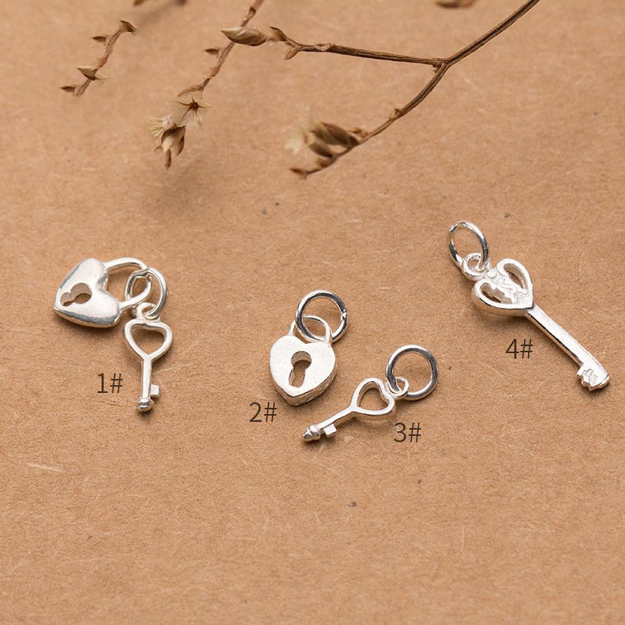 K18ハート&キー(鍵)チャーム 67H2508 imgrc0087595625.jpg