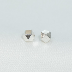 Srebrne koraliki wielokątne o szlifie diamentowym, przekładka do naszyjnika i bransoletki