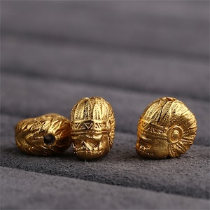 Vergoldet über Sterling Silber Indianer Häuptling Schädel Perlen, Indianer Krieger Perle, Skelett Perle, Gothic Perle, Armband Spacer, Spooky Perle