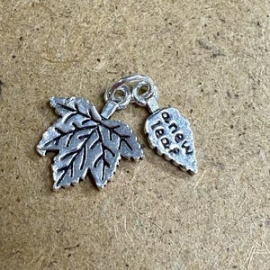 Sterling Silber Ahornblatt Charm Anhänger, kanadische Armband, Natur Halskette, Baum Ohrring, kleine Charme, Wald Schmuck, Herbst Charme
