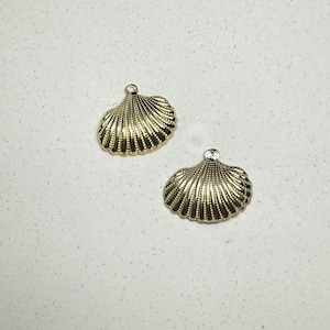 Gold Plated Shell Shape Charm, Gold Tone Scollop Charm for Jewelry Making Supplies, Conch Charm, Sea Shell Charm, Ocean Charm, Earring Charm