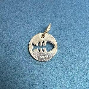 Sterling Silver Fish Bone Round Tag Charm Pendant, Sea Life Bracelet, Fishing Necklace, Fisherman Earring, Skeleton Jewelry, Cat Charm