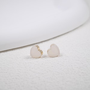 Fermoirs de boucles d'oreilles en forme de cœur plaqués or, embouts en caoutchouc, bouchons de boucles d'oreilles en silicone (7 x 6 mm)