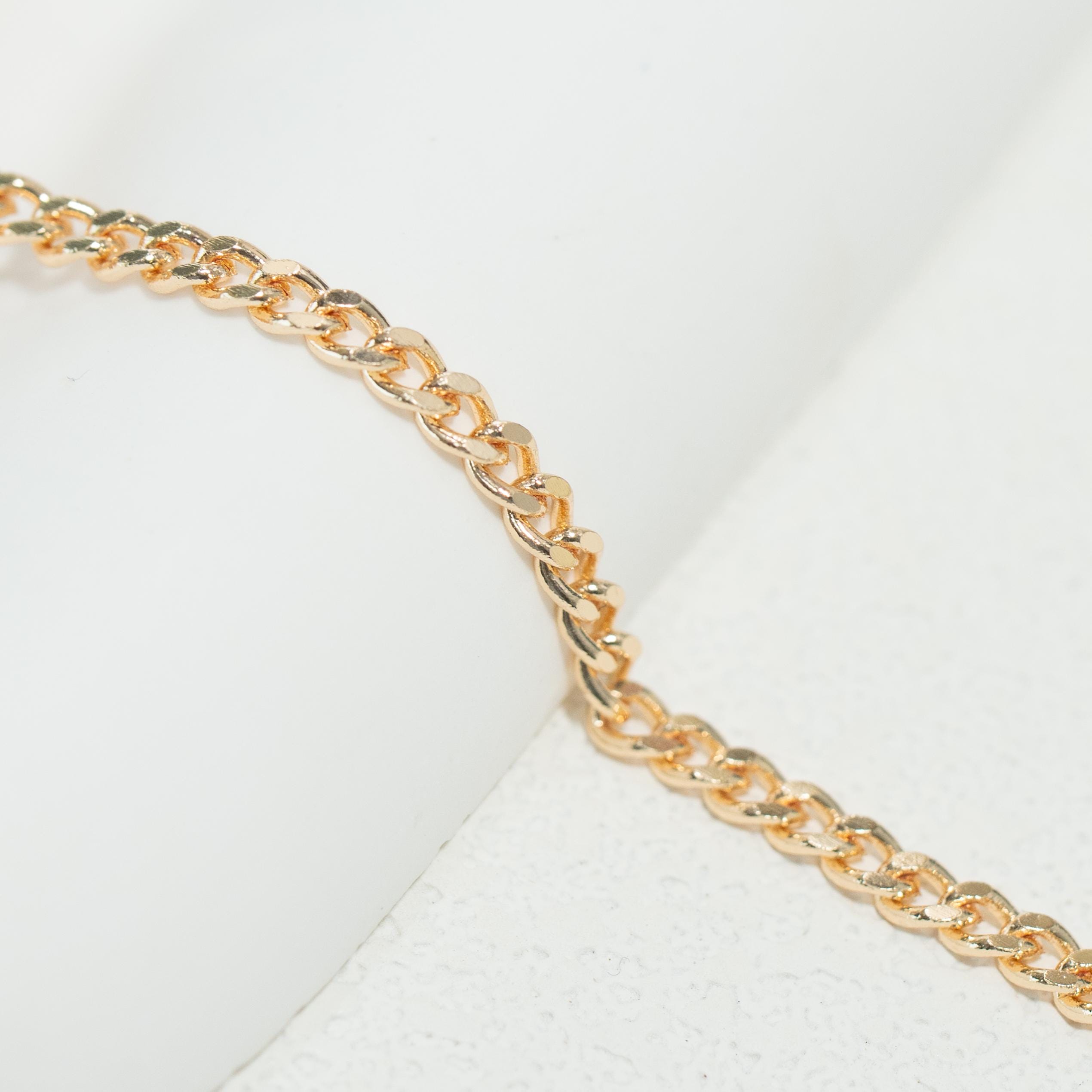 Collier Chaîne Or Léger – Sautoir Maille Gourmette Vintage – Bijou Femme Doré – Occasion Très Bon état