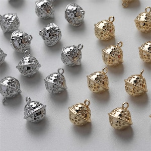 Pingente de sino banhado a ouro 14K, pingente de sino prateado para suprimentos de joias, pingente de sino de pulseira, pingente de sino de colar, pingente de sino de animal de estimação 11,8*12,8 mm