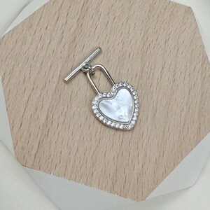 14 kt goudvergulde messing hartvormige sluiting, schelp bedelarmband kettingzoeker