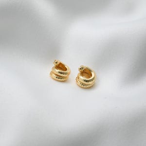 14K Gold Plated Snake Bead,Rhodium Tone Serpent Bracelet,Cobra Necklace,Viper Spacer, Animal Bead, Wrapped Snake Beads,Spiral Bead 6.9*6.6mm