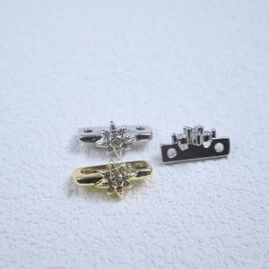 Barre d'espacement CZ Starburst plaquée or, connecteur de fleur