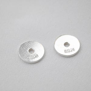 10 Stück runde, scheibenförmige Sterling Silber-Perlen, 6 mm