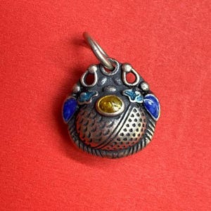 Ciondolo a forma di sacchetto porta soldi in argento sterling smaltato, braccialetto a forma di sacchetto porta soldi, collana a forma di sacchetto porta fortuna, orecchino a forma di borsellino, gioielli a forma di borsellino, ciondolo a forma di sacchetto porta soldi