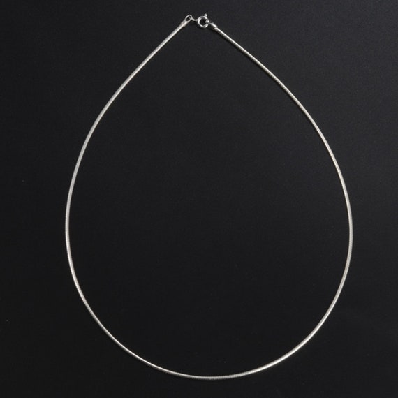 Wire hoop hotsell necklace