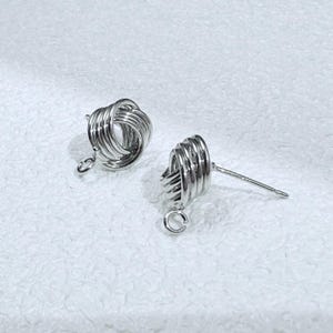 Clous d'oreilles noeud en plaqué or, design minimaliste en corde