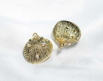 Gold Plated Shell Charm with Resin Pearls, Jewelry Making (27mm 30mm)